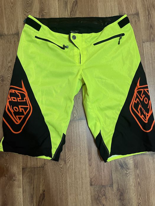 Troy Lee Designs екип MTB/MX/Enduro