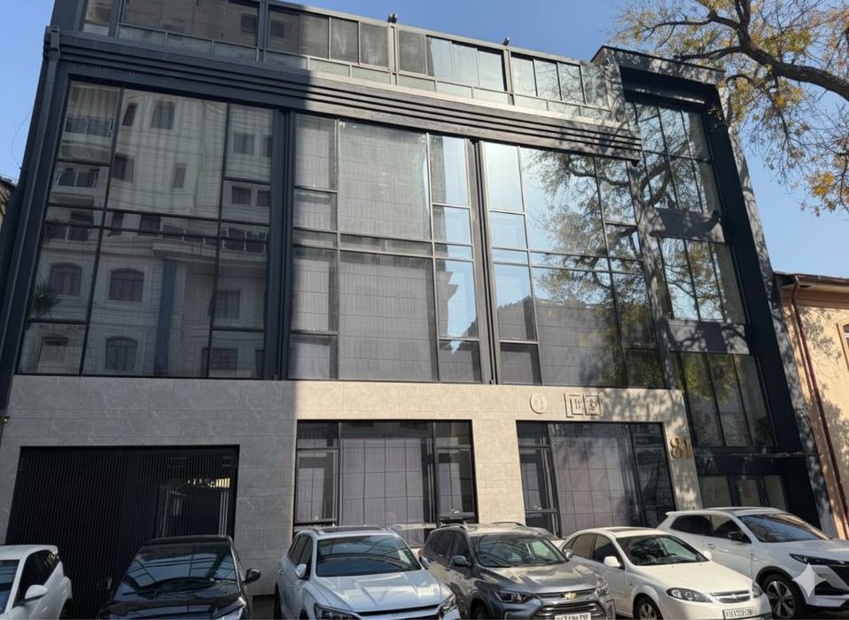 Сдаётся в аренду отдельно стоящие здание 1407м2 ул. Нукус Глинка SH83