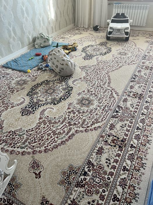 Кілем сатылады б/у