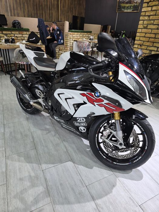 BMW s1000rr sotiladi