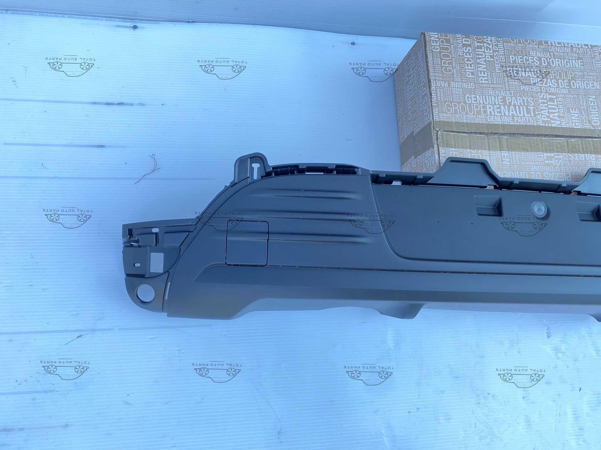 Spoiler bara spate Renault Clio 4 facelift 2016+ nou original Renault
