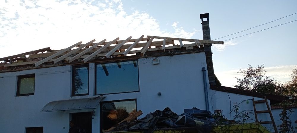 Ремонт на покриви доверие 
Ремонт на покриви с керемиди
Х