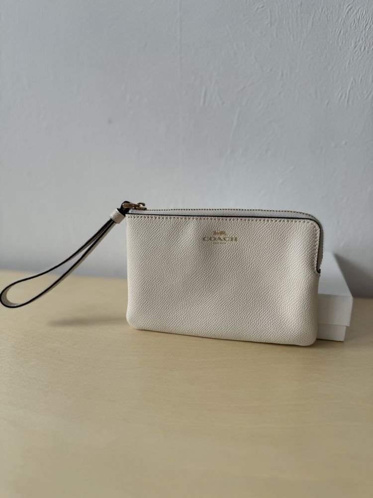 Чанта клъч/портмоне Coach