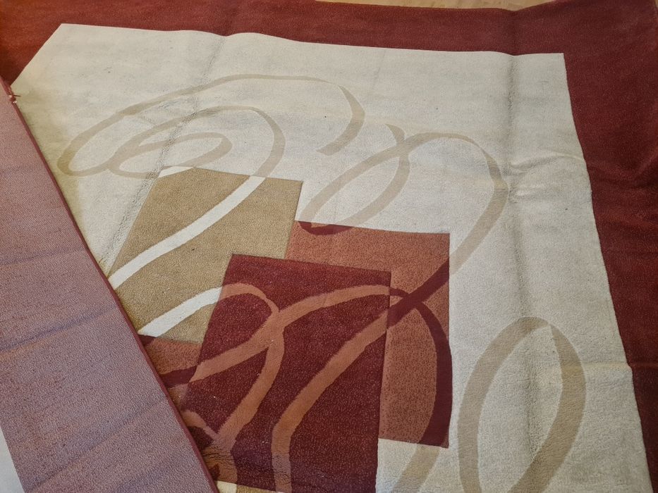 Ковёр б/у в отличном состоянии размер ковра 3×5,