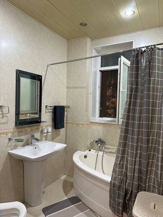 Сдается 3-комнатная квартира с ремонтом, ориентир ЦУМ/110-школа