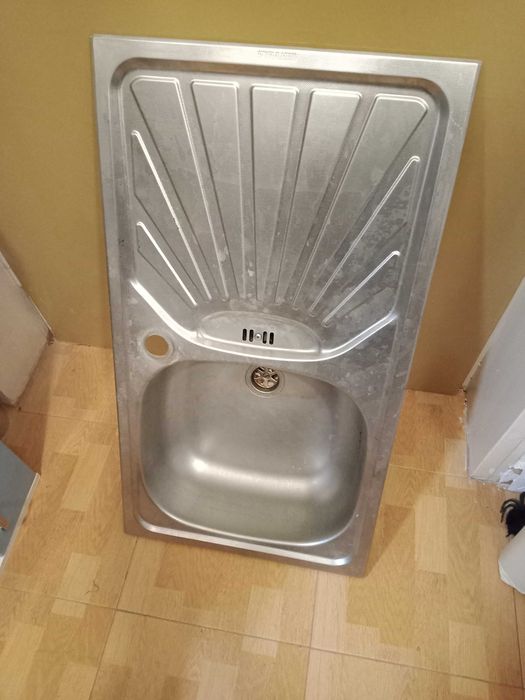 Chiuveta de bucatarie cu baterie