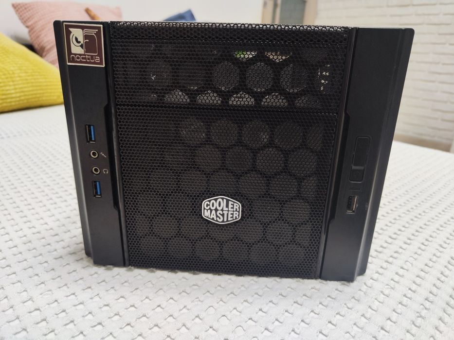 Carcasa itx cooler master elite 130