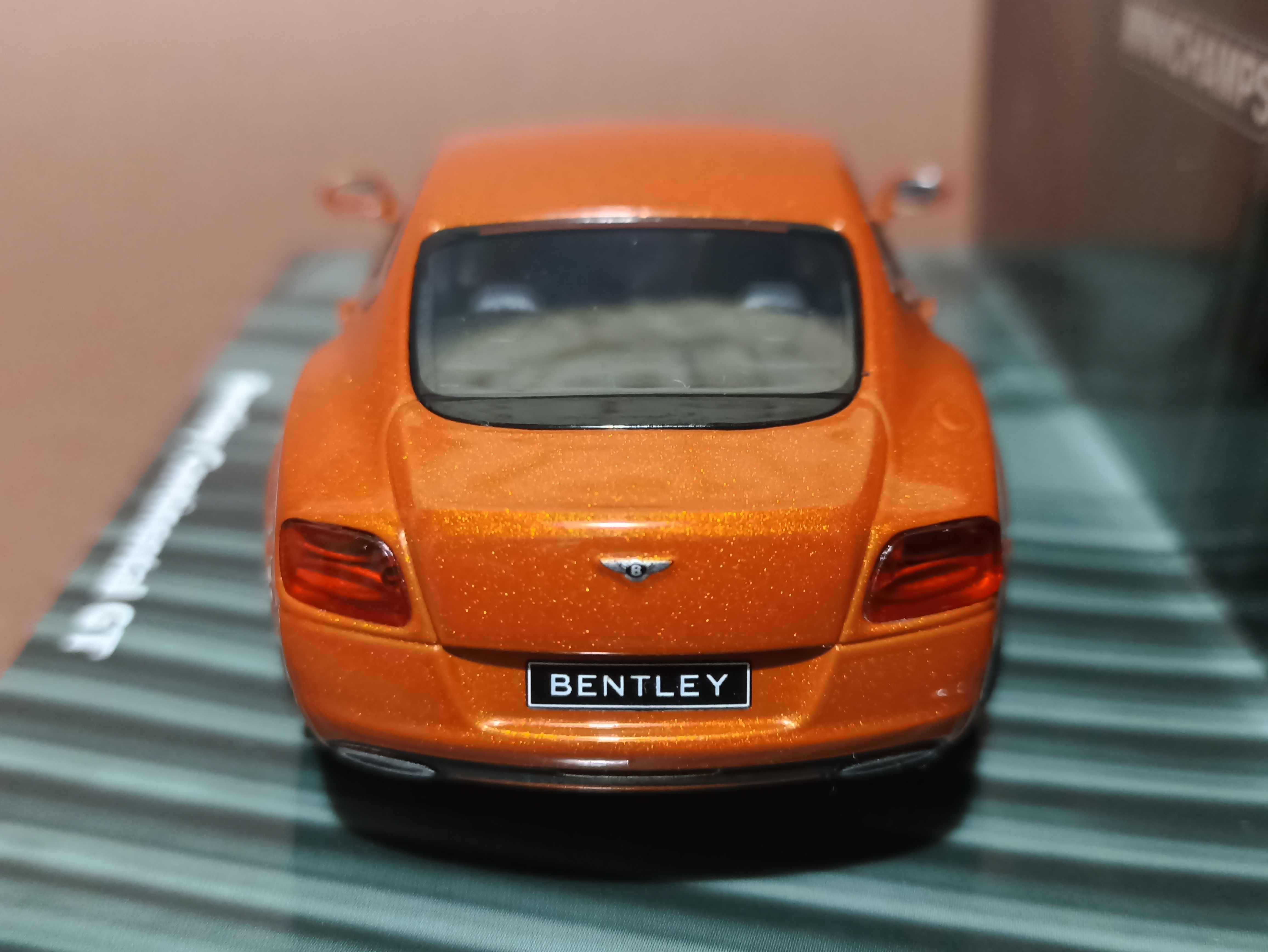 Macheta Minichamps 1:43, Bentley Continental