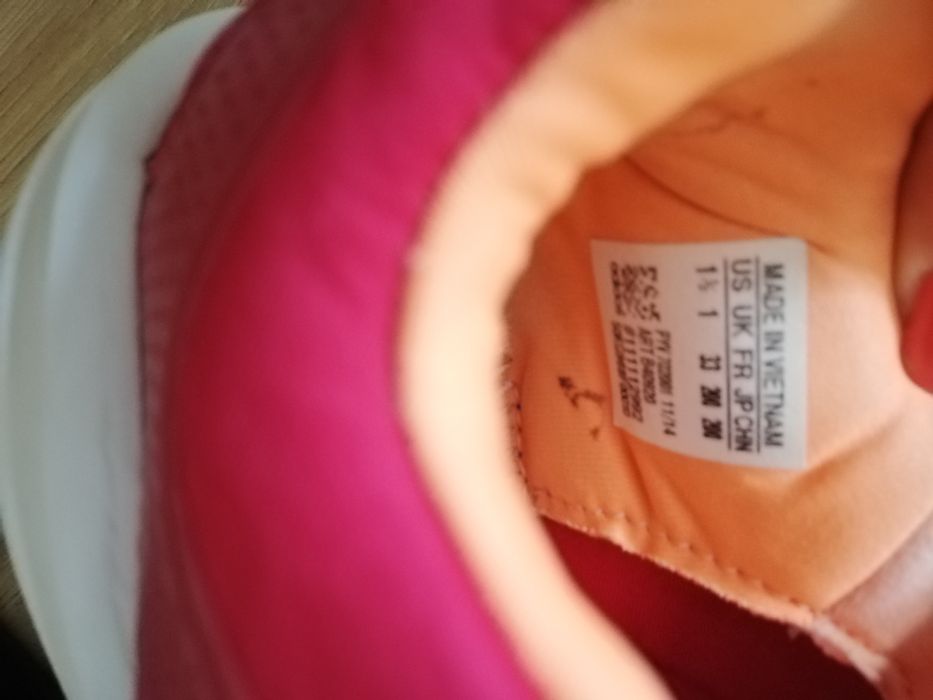 Маратонки Адидас 32 и 33 номер