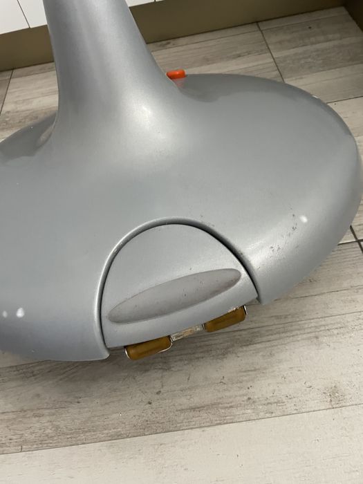 Scaun de masa Boon Flair