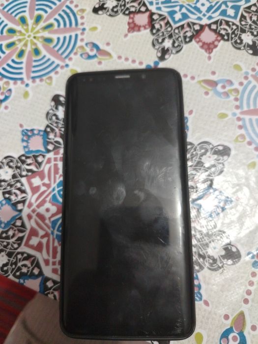 Сотилади Самсунг с9+