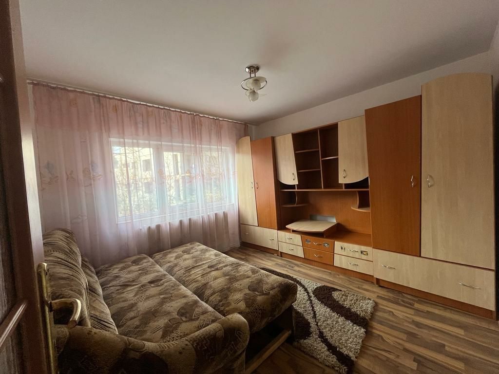 Apartament de închiriat