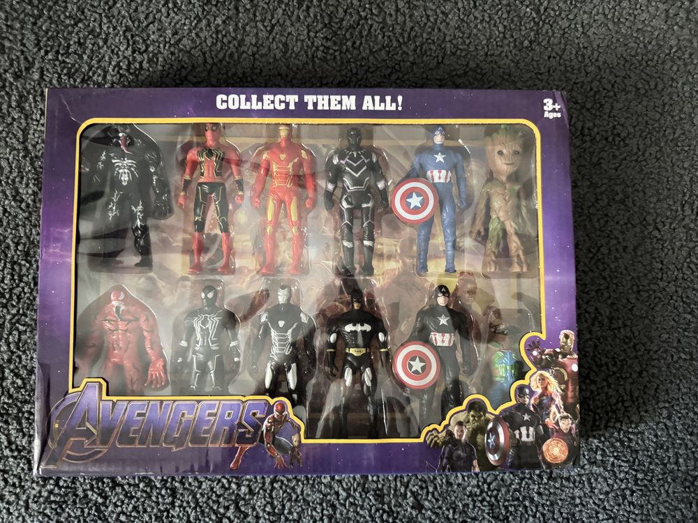 Продам коллекцию фигурок Marvel Игрушек Человек-паук