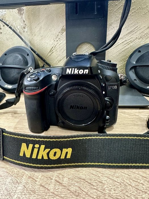 Nikon d7100 тяло