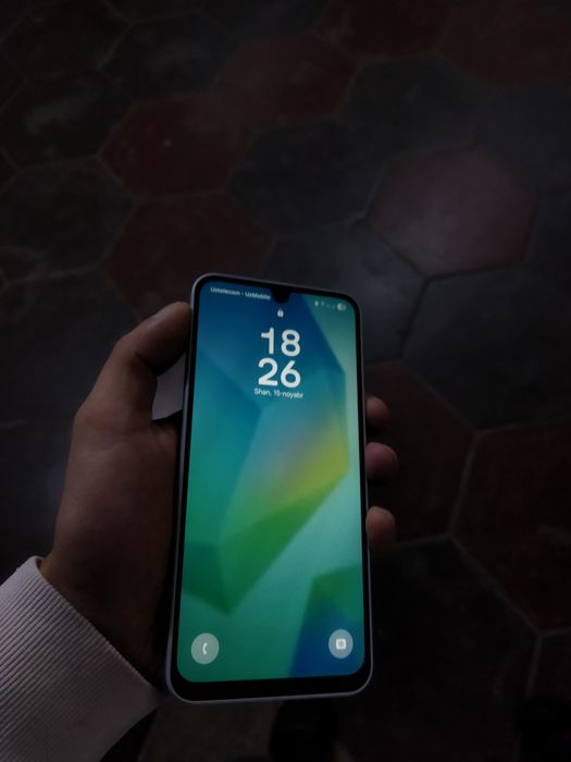 Самсунг A16 6/128g