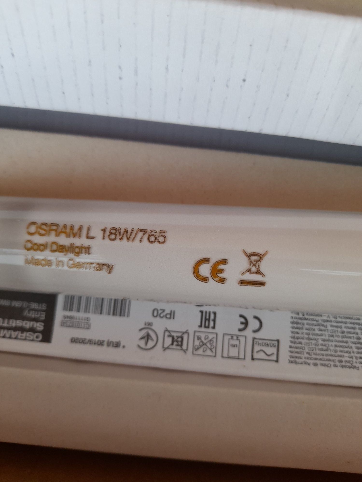 Луминисцентни пури OSRAM L 18W/765