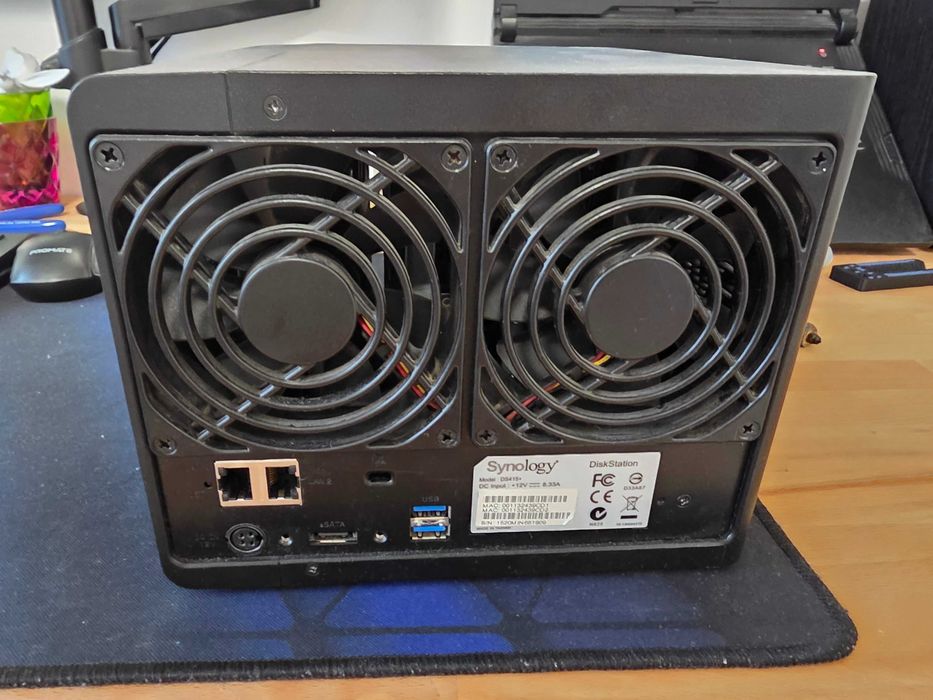 Synology DS1512, DS415, Harduri 4TB, 8TB.