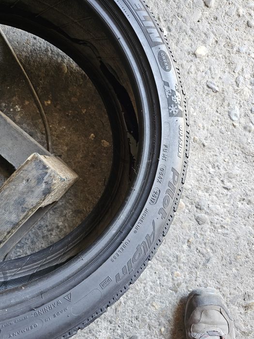 2 anvelope iarna 225 45 18 Michelin