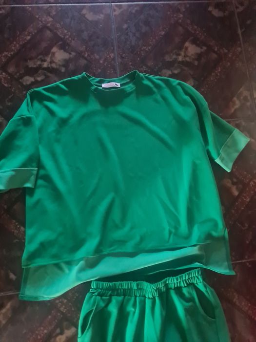 Compleu dama mar 40/42 ca nou la 80 lei Timișoara