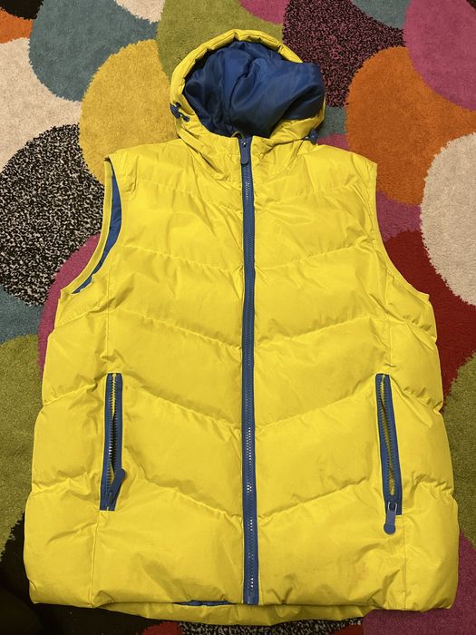 Vând vestă matlasată