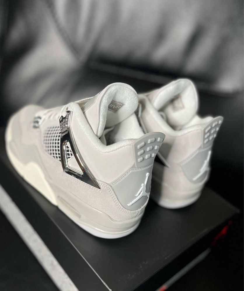 Jordan 4 frozen moments