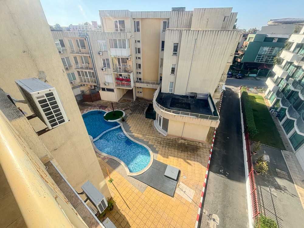Продава се Двустаен апартамент в к.к. Слънчев бряг - 73 кв.м за 850 €/кв.м - Снимка #8
