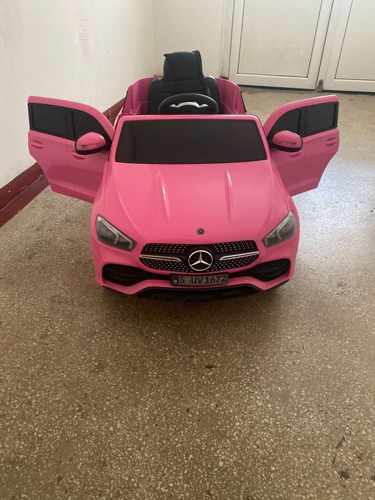 Mașinuța electrică cu telecomanda ptr copii