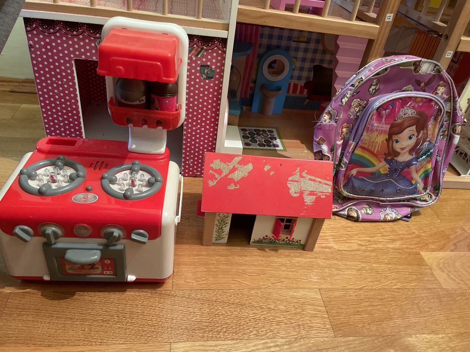 casa papusii plus papusi