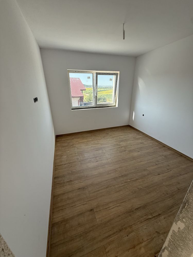Vand apartament 3 camere Finisat in Apahida