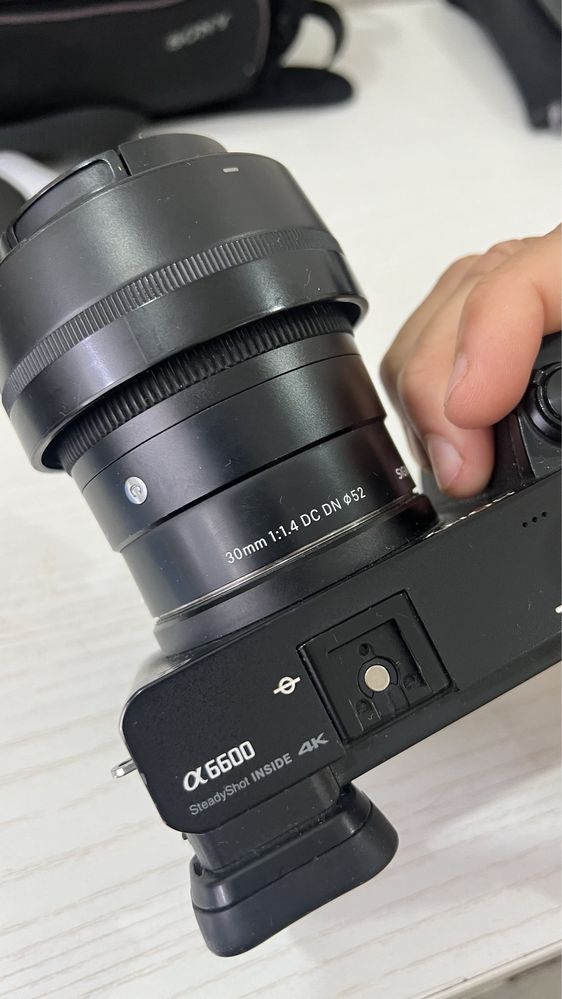 Продам фотокамеру Sony Alpha A6600 Kit 16-50mm черный