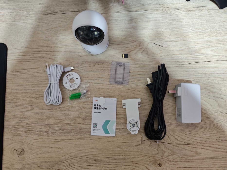 Wi-Fi камера видеонаблюдения AUX 8MP (новая)