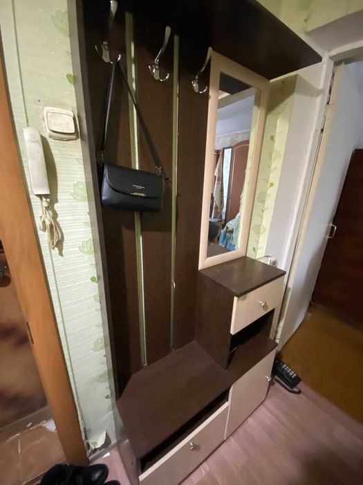 Продам прихожку б/у