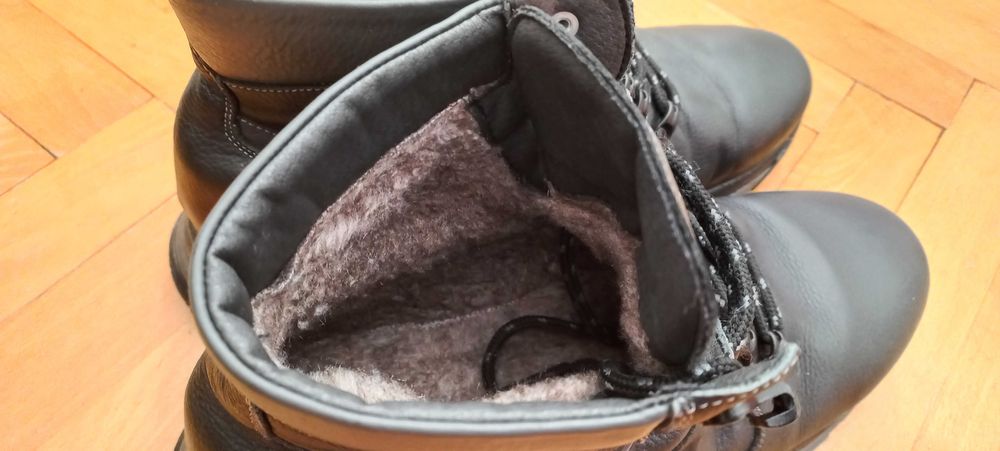 Ghete blănite cu șnur Marelbo