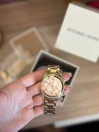 Michael Kors златен часовник