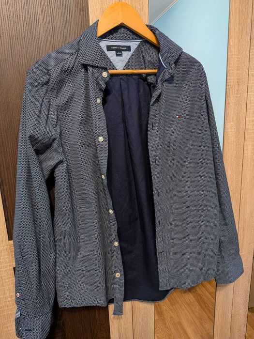 Set Exclusiv 4 camasi barbati ,marime M - NOI, NEPURTATE