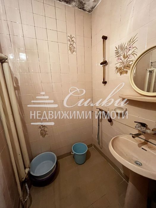 Двустаен апартамент - кв. Тракия!