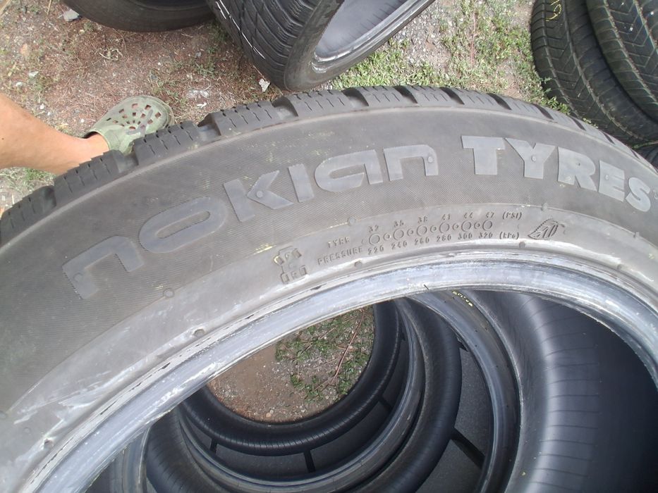 255 45 19 NOKIAN 4броя зимни дот 2020г