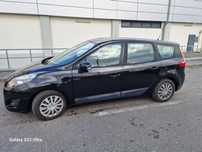 Vând Renault Grand Scenic 7 locuri an 2011 1,5 diesel 6 viteze