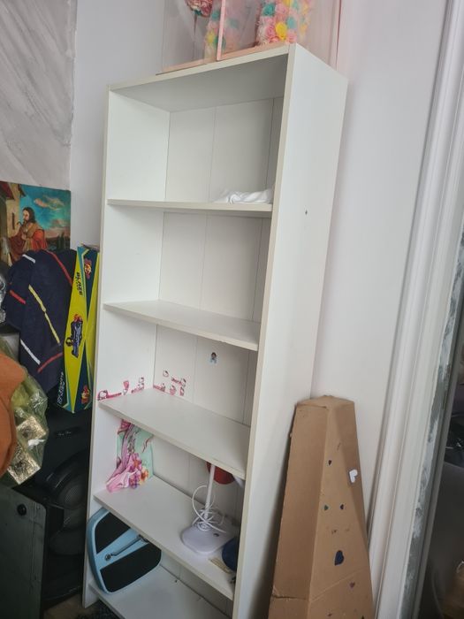 Vând dulap cu polițe