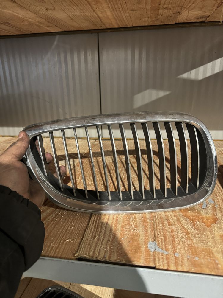 Бъбреци бмв е90 е91 фейс bmw e90 e91 lci решетки за броня