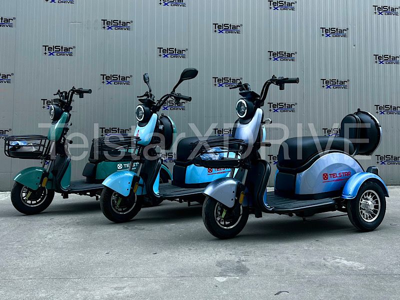 Електрическа триколка 2+1 750.1 NEW VESPA STYLE 2024