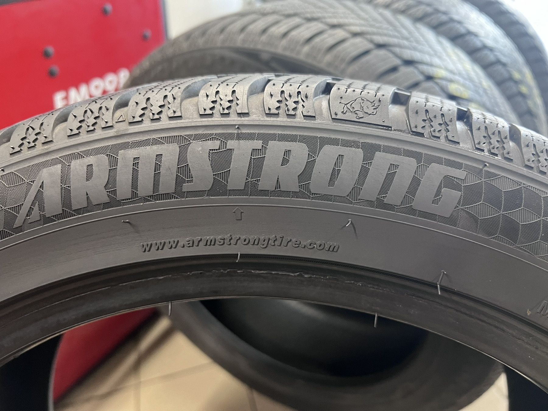 Зимни гуми 225/45R17 Armstrong