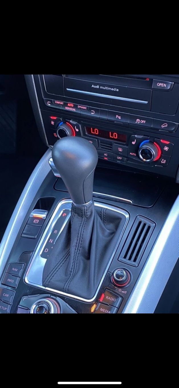 Dezmembram Audi Q5 2.0 TDI automat quattro din 2011