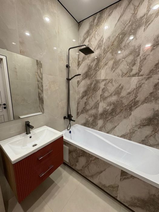 Сдам  новую 2-комнатную студию!