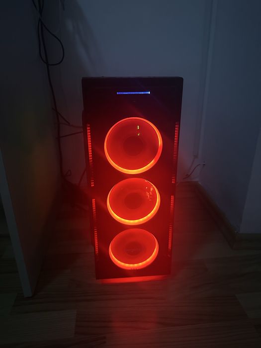 Vand PC-Ryzen 5 5600x , GTX 1650 Super, SSD Adata SX8200PNP