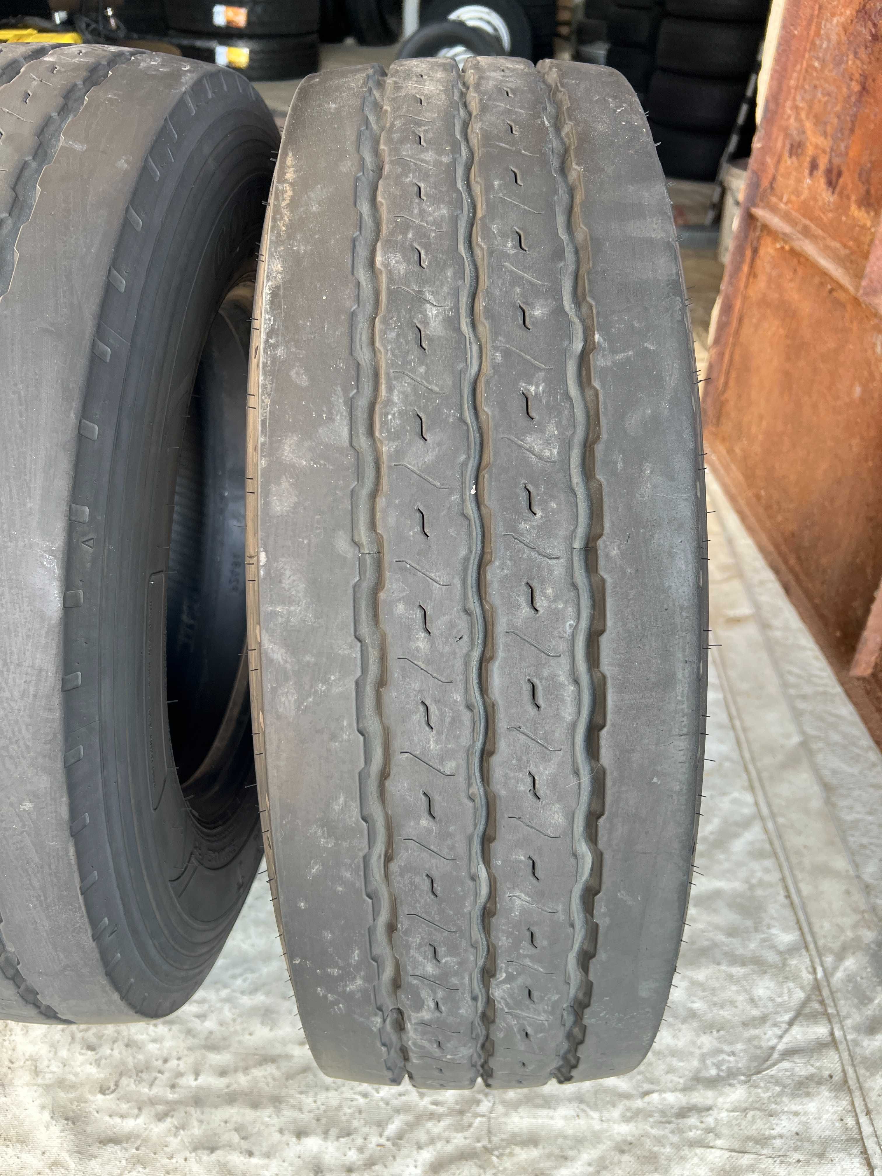 2 гуми за ремарке 235/75R17.5 Goodyear KMax T 143/141J M+S FRT DOT4320