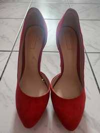 Обувки червени дамски
