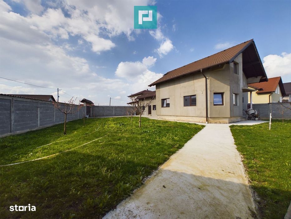 Casă la gri în Livada