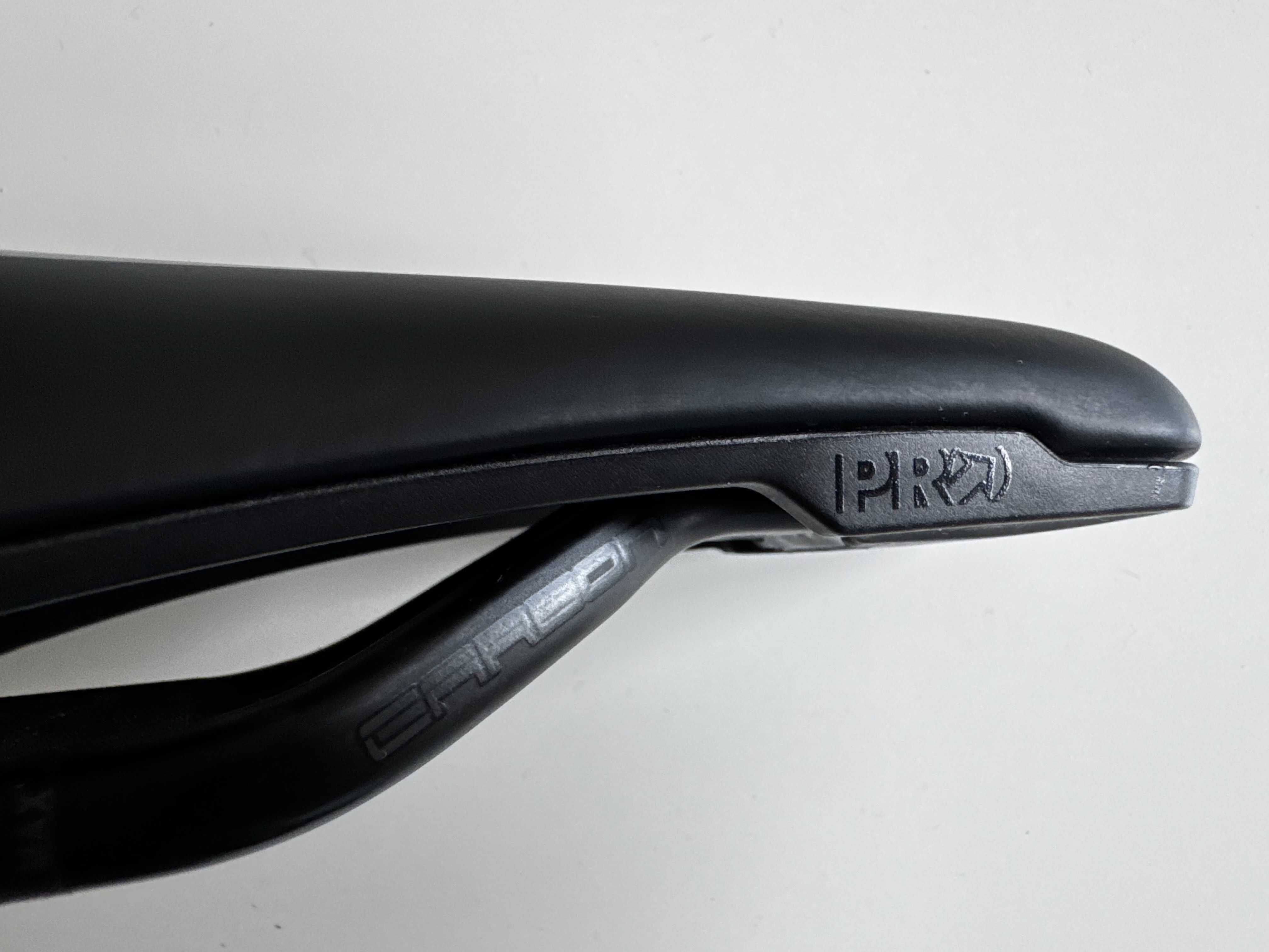 PRO Stealth Curved Team Saddle Carbon