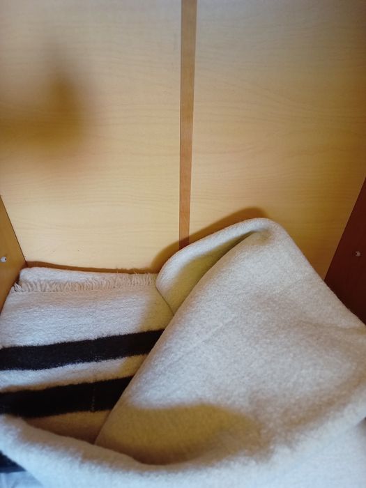 Продавам родопски одеала и губери.